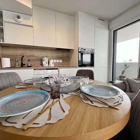 Bel Neuf 4 Pers. Avec Terrasse, Cap D'agde - Fr-1-249-429 Apartamento Agde